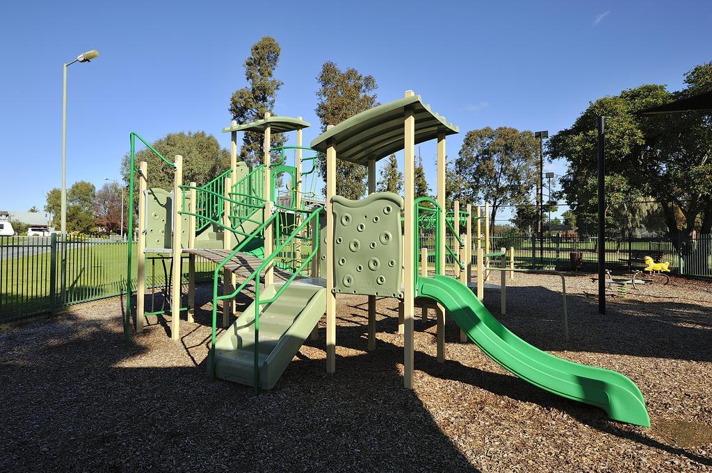 Nrma Echuca Holiday Park Buitenkant foto